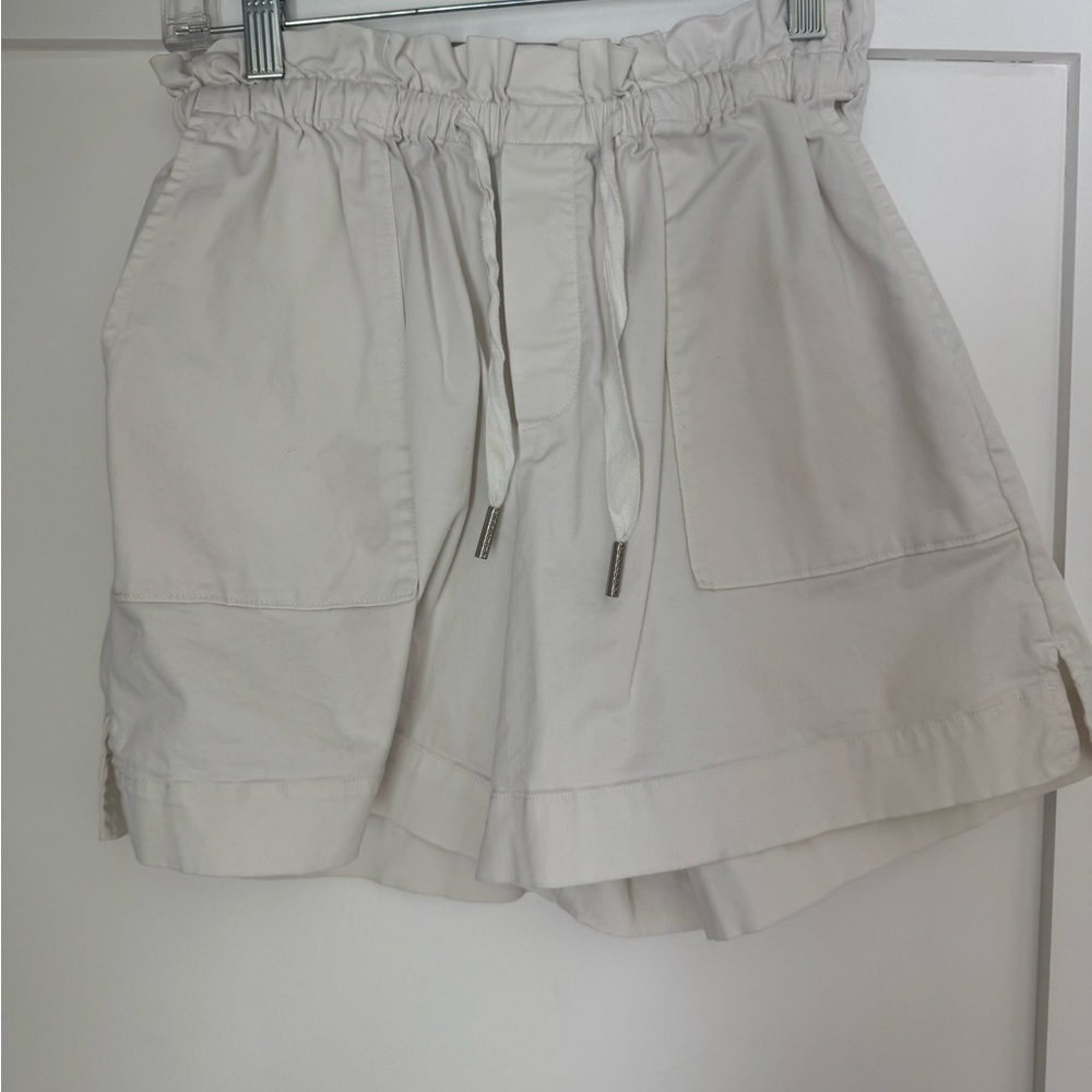 Varley Whitford Cotton-Blend Drawstring Shorts in White – Size XS